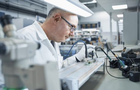 Peoplefotografie Labor Industrie Mitarbeiterportrait