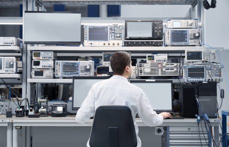 Mitarbeiter am Arbeitsplatz Corporatefotografie